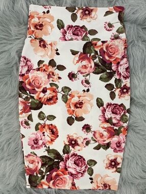 Silhouette Floral Pencil Skirt – White with Pink & Peach Roses | Size Small